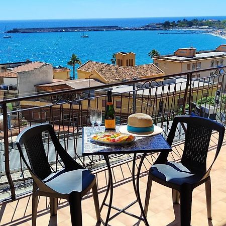 A Casa Dei Nonni Apartment Giardini Naxos Luaran gambar
